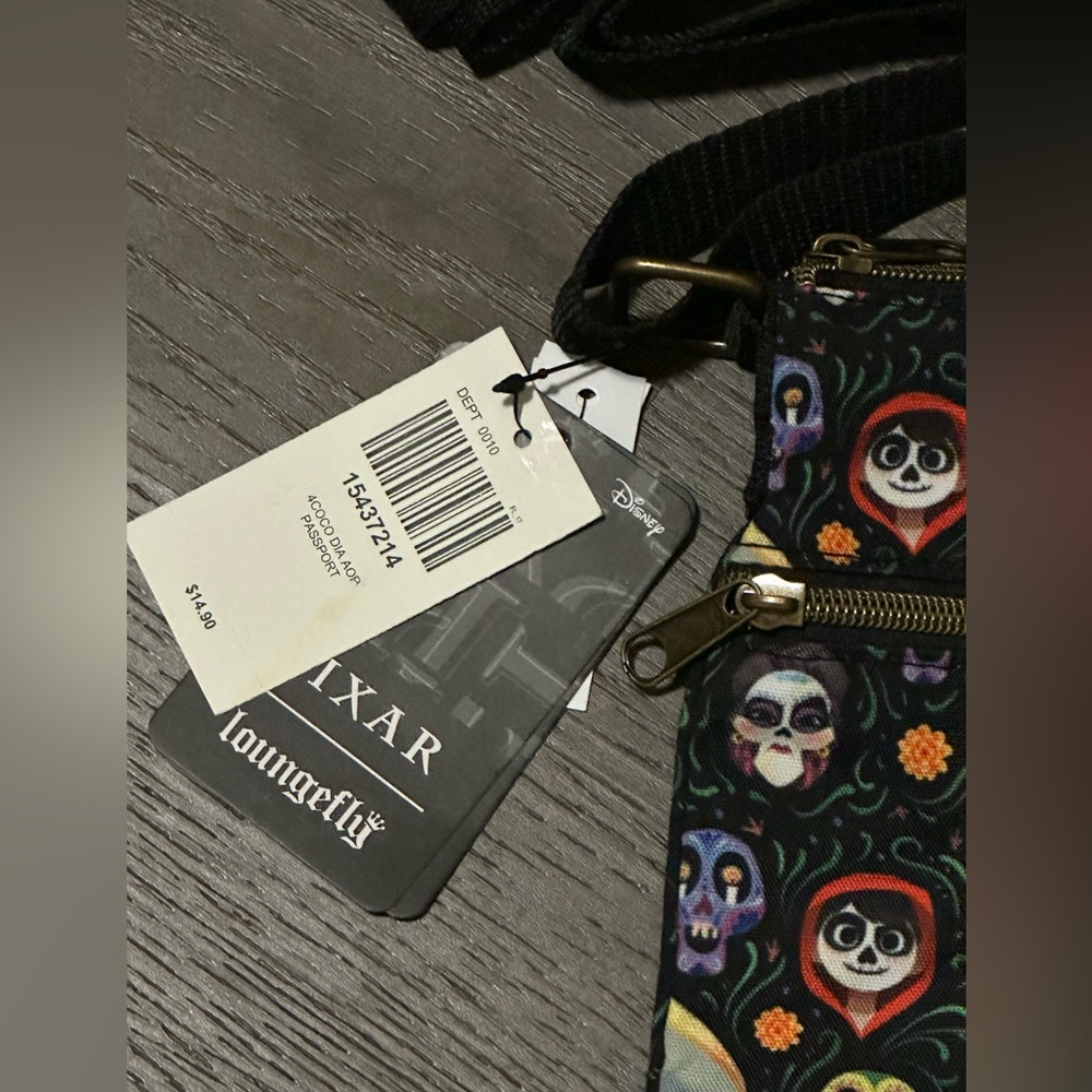 Loungefly Crossbody Passport Bag Disney Pixar's Coco Skulls Dia De Los Muertos - Picture 3 of 4